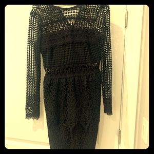 Black long sleeve net dress